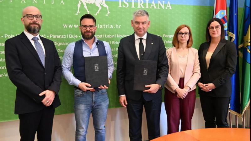 Potpisan sporazum o stručnoj praksi u...