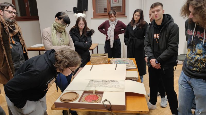 Studenti povijesti u pazinskom arhivu